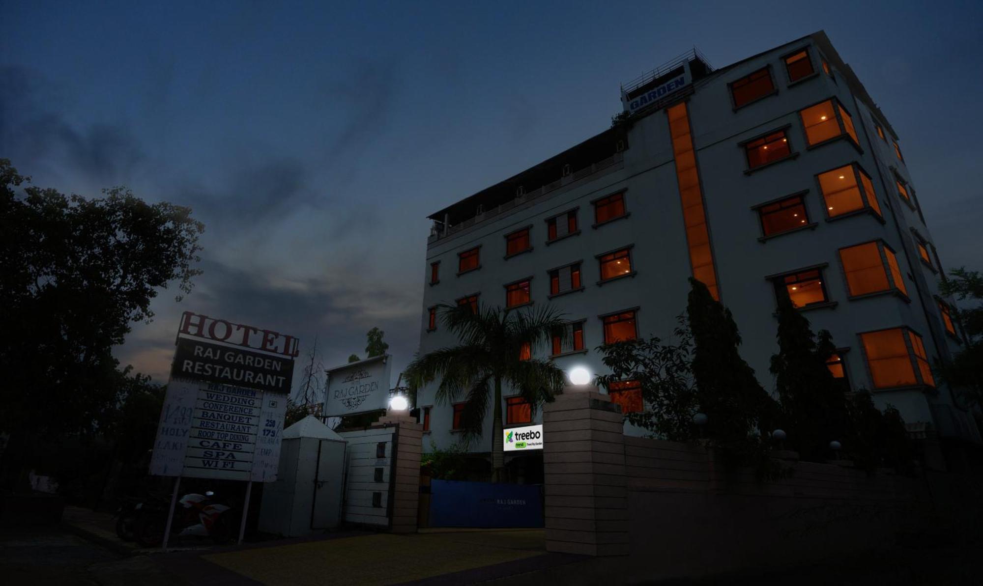 Hotel Treebo Raj Garden, Near Pushkar Lake Exterior foto