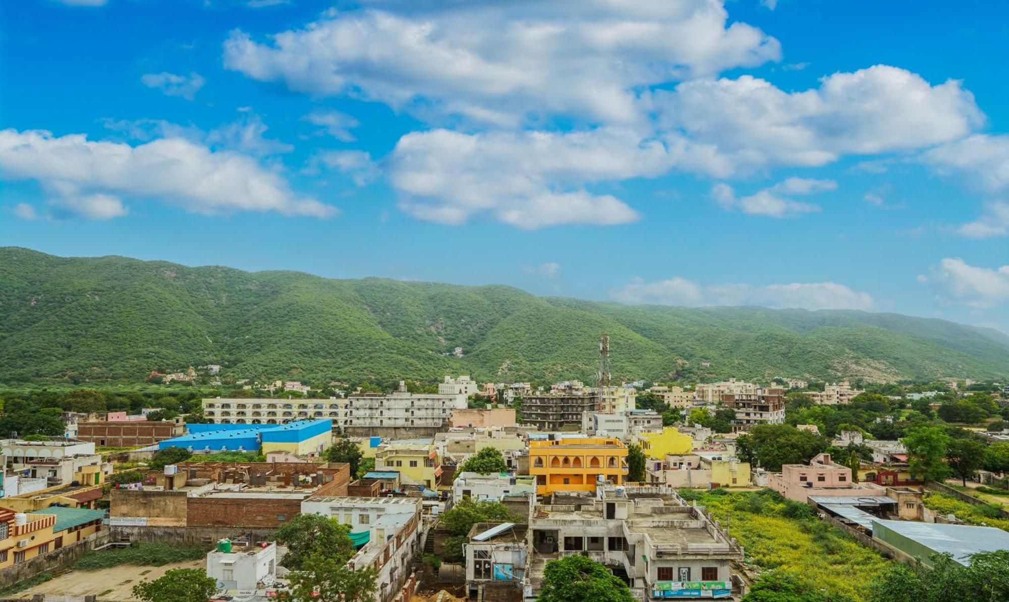 Hotel Treebo Raj Garden, Near Pushkar Lake Exterior foto